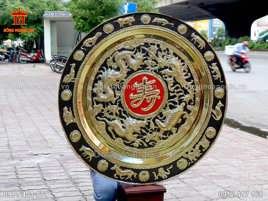Treo tranh chữ thọ tứ linh giúp mang đến may mắn tài lộc cho gia chủ